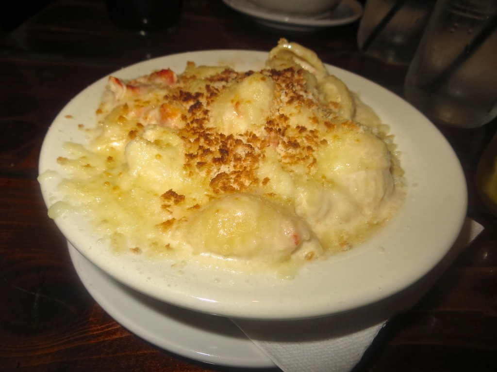 Lobster macaroni and cheese - Poco