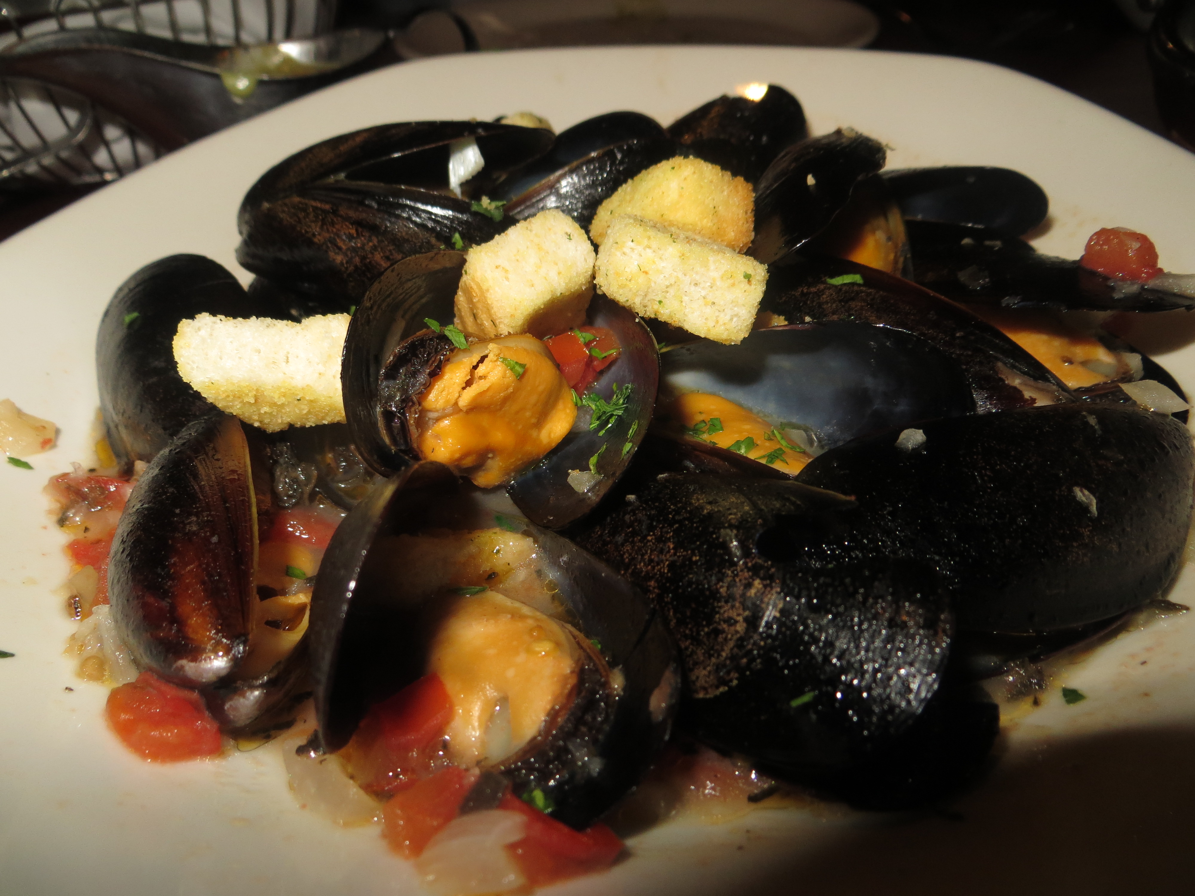 Fred's House Seafood Market & Grill mussels
