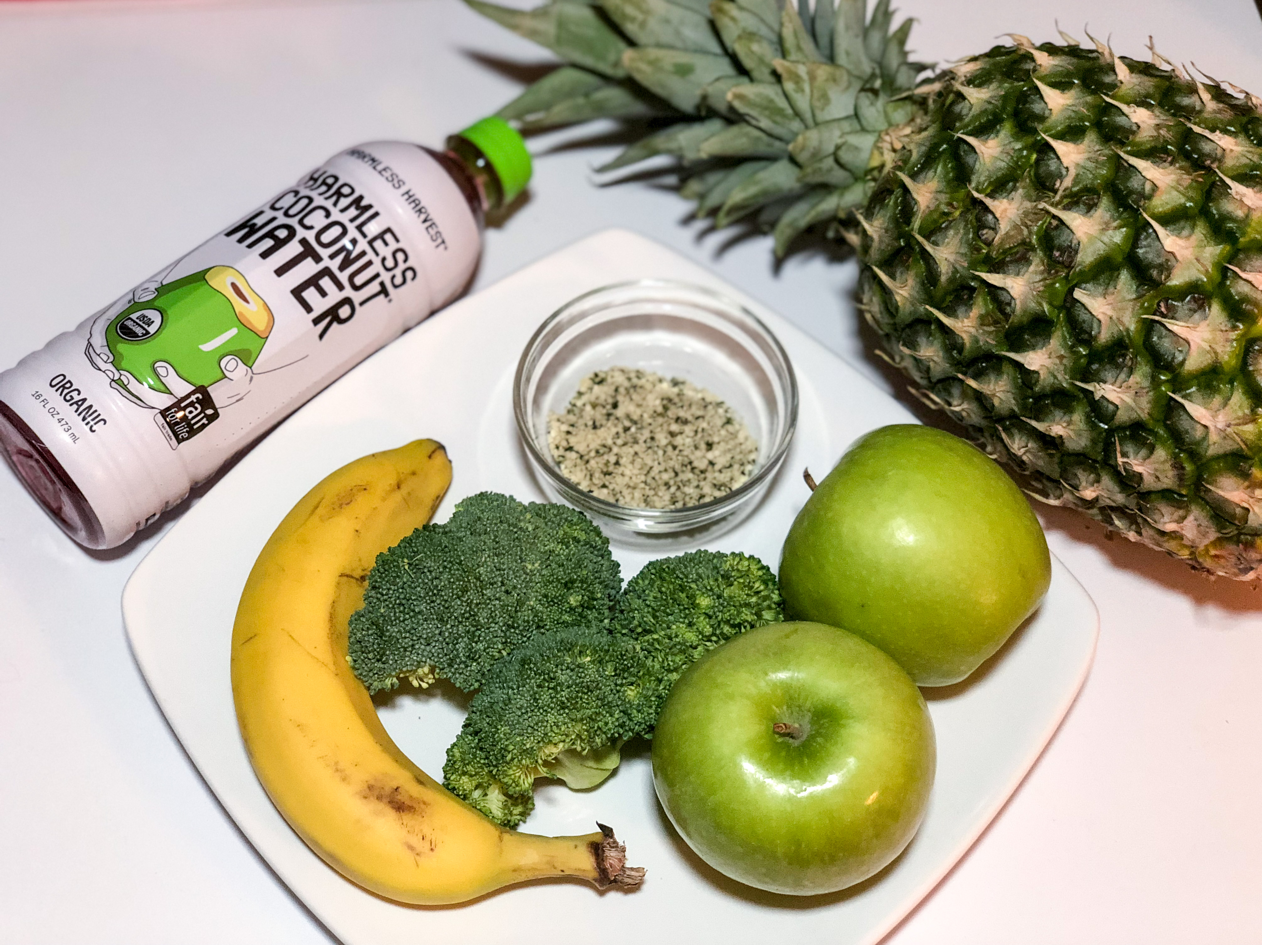 Broccoli and Pineapple Smoothie